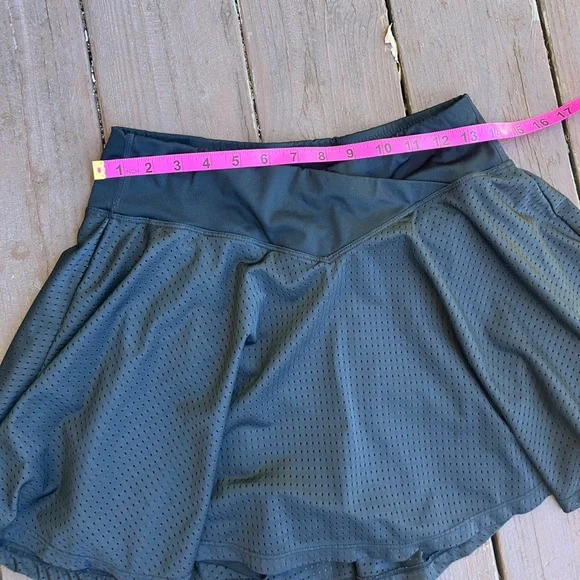 Black Tennis Skirt - Picture 6 of 7